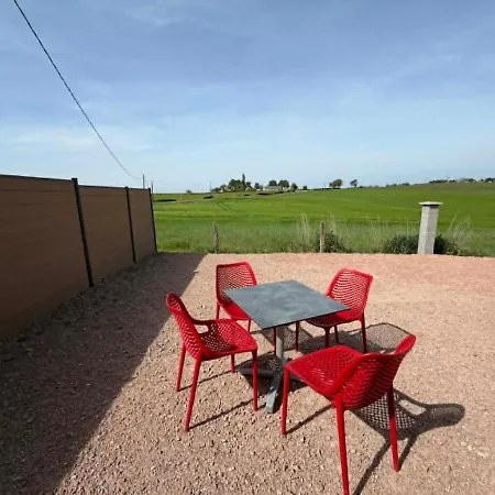Maison Confort Pour 2-4 Personnes, Proche Du Pal Semesterbostad *